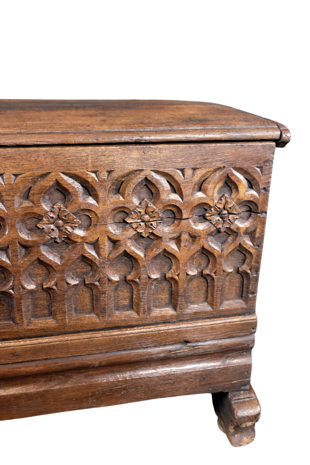 Gothic chest Oak 