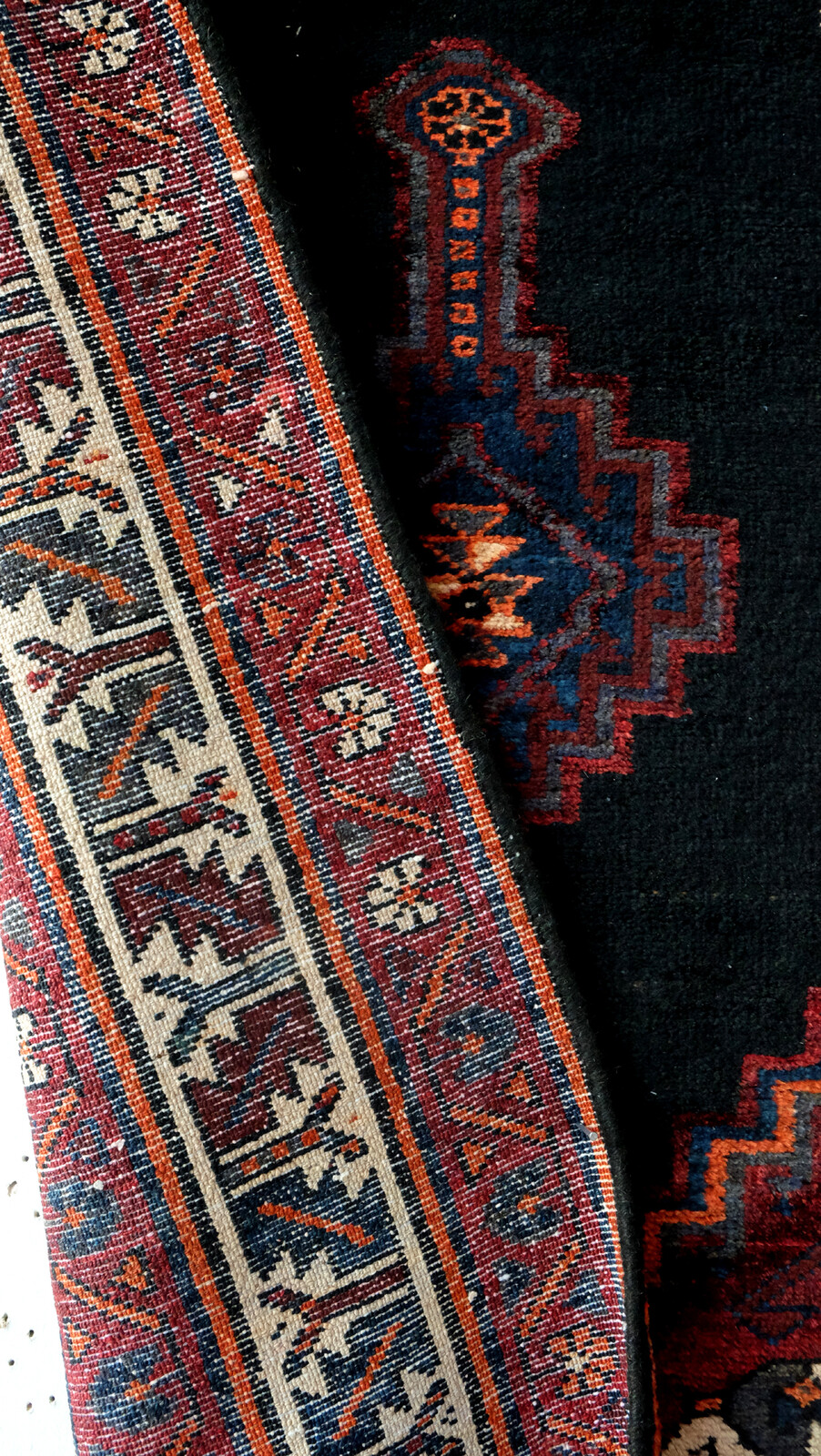 Great and authentic Koerdish Rug