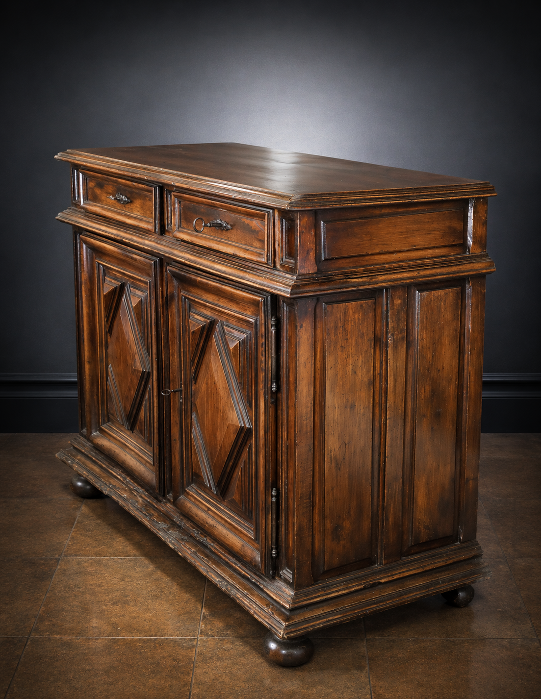 Italian Sideboard walnut 18th century 