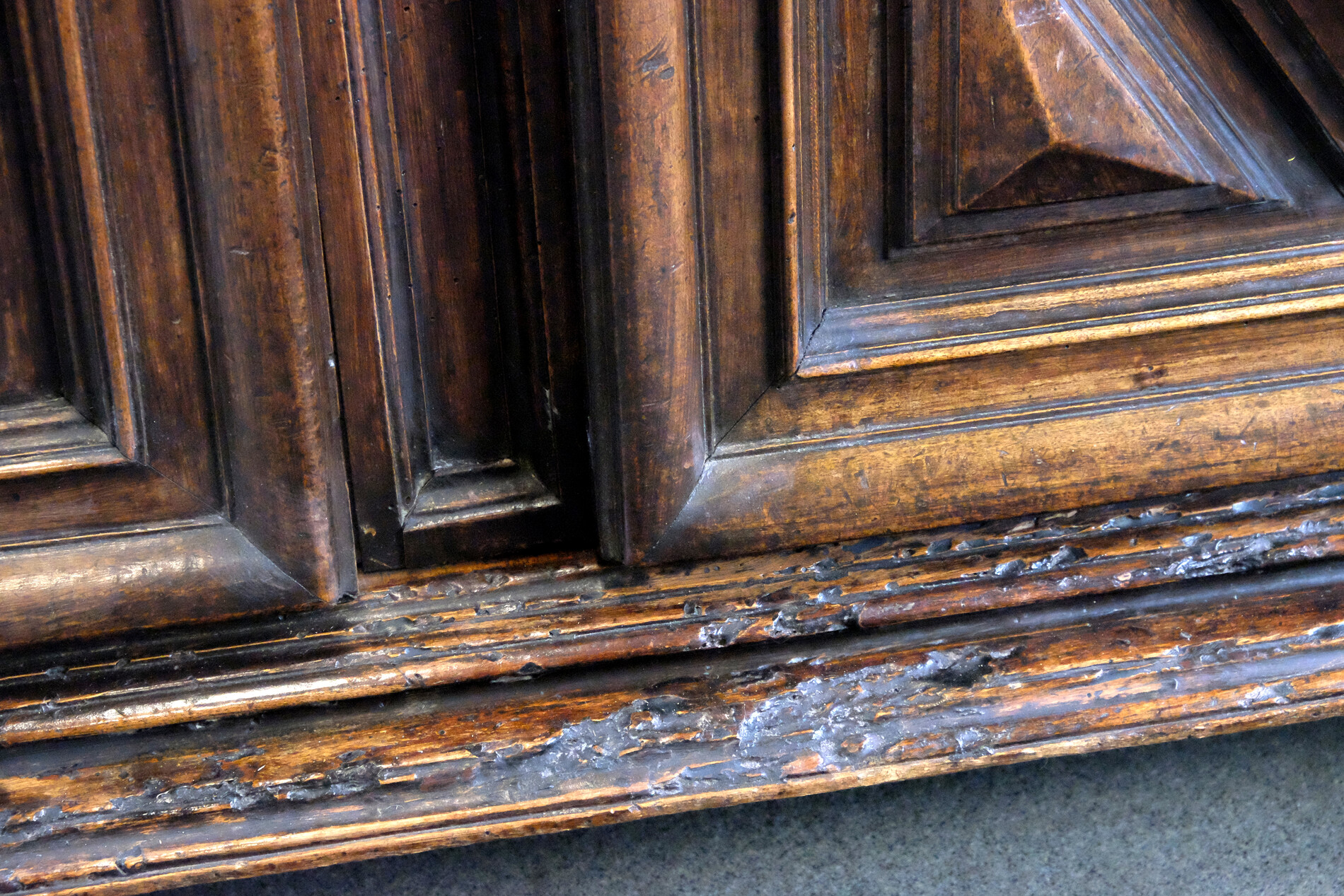Italian Sideboard walnut 18th century 