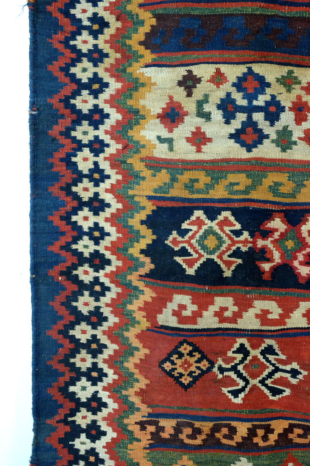 Kelim Qashqai nomads 