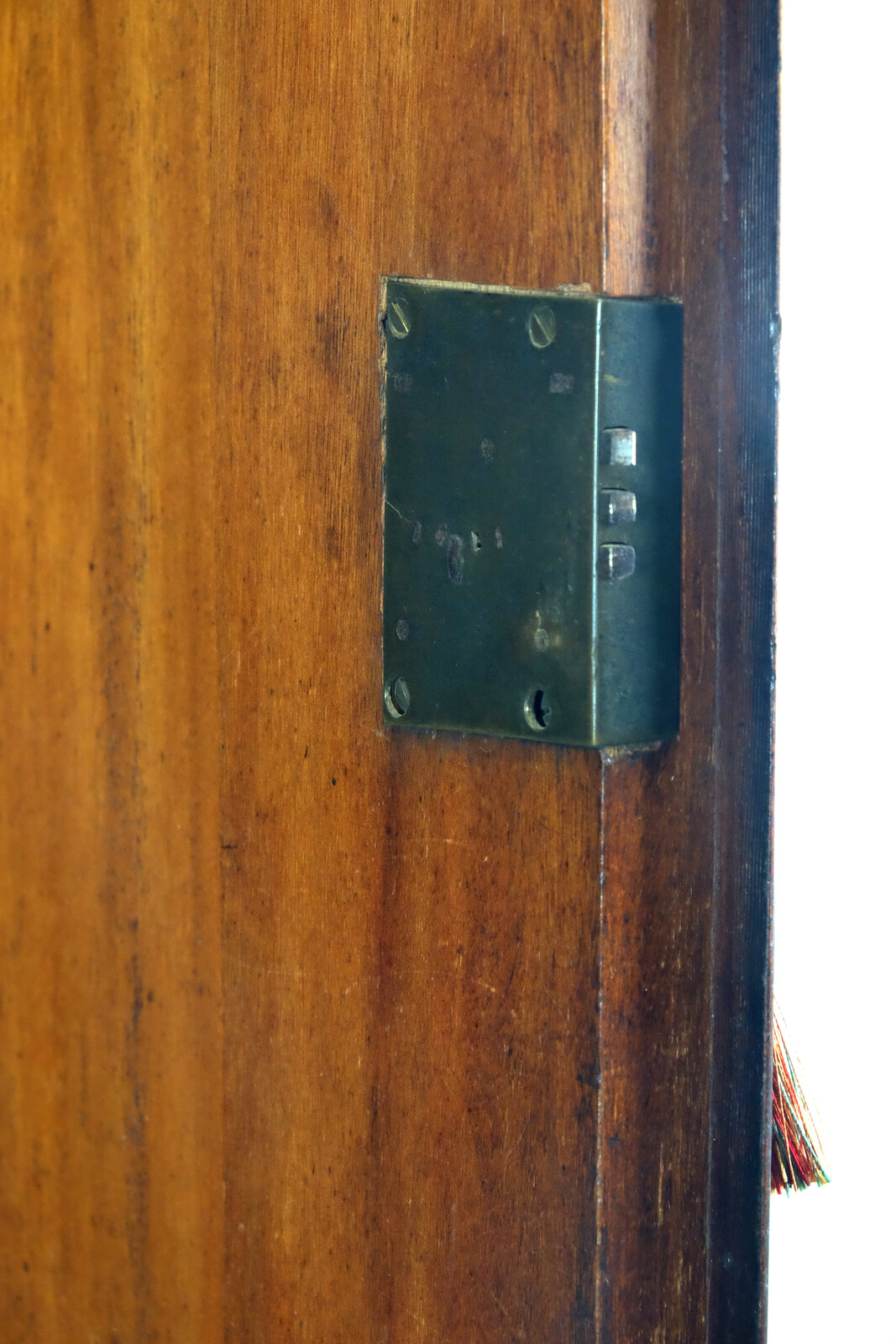 prachtig 18de eeuws kabinet van Satijnhout