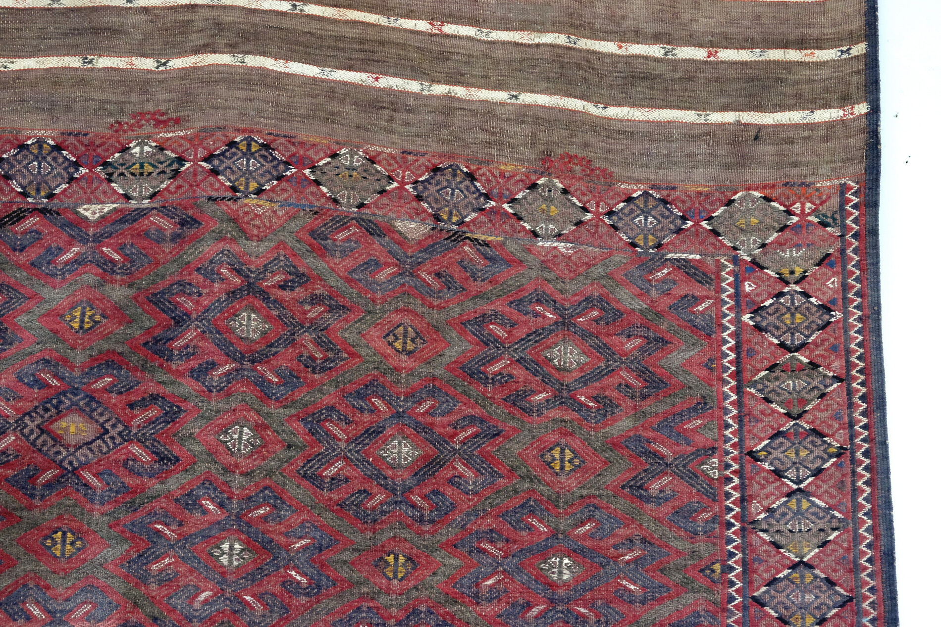 Soumack kelim Yomuth nomads