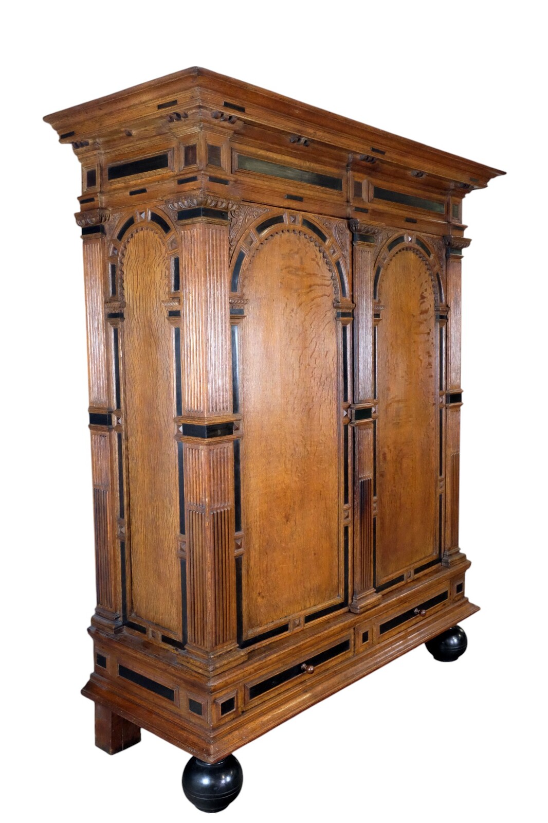 Toogkast, Arched Doors Cabinet