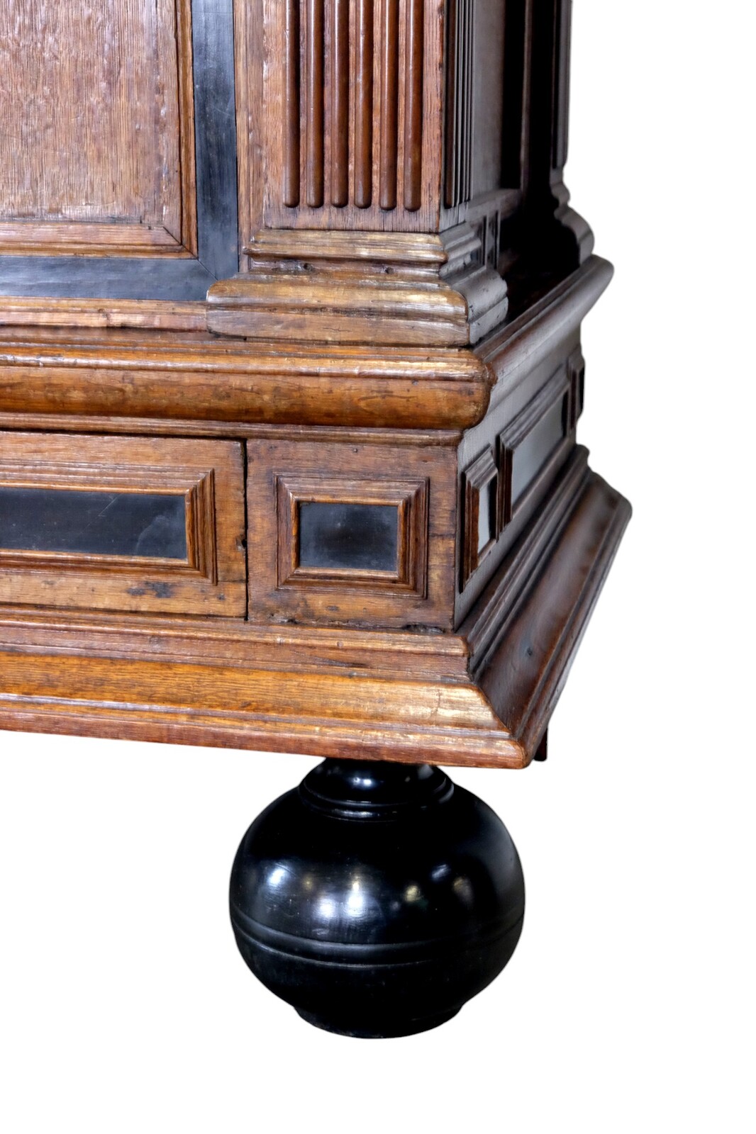 Toogkast, Arched Doors Cabinet