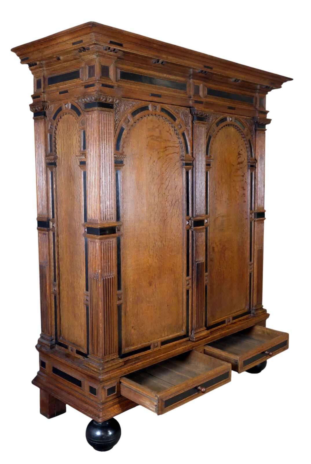 Toogkast, Arched Doors Cabinet
