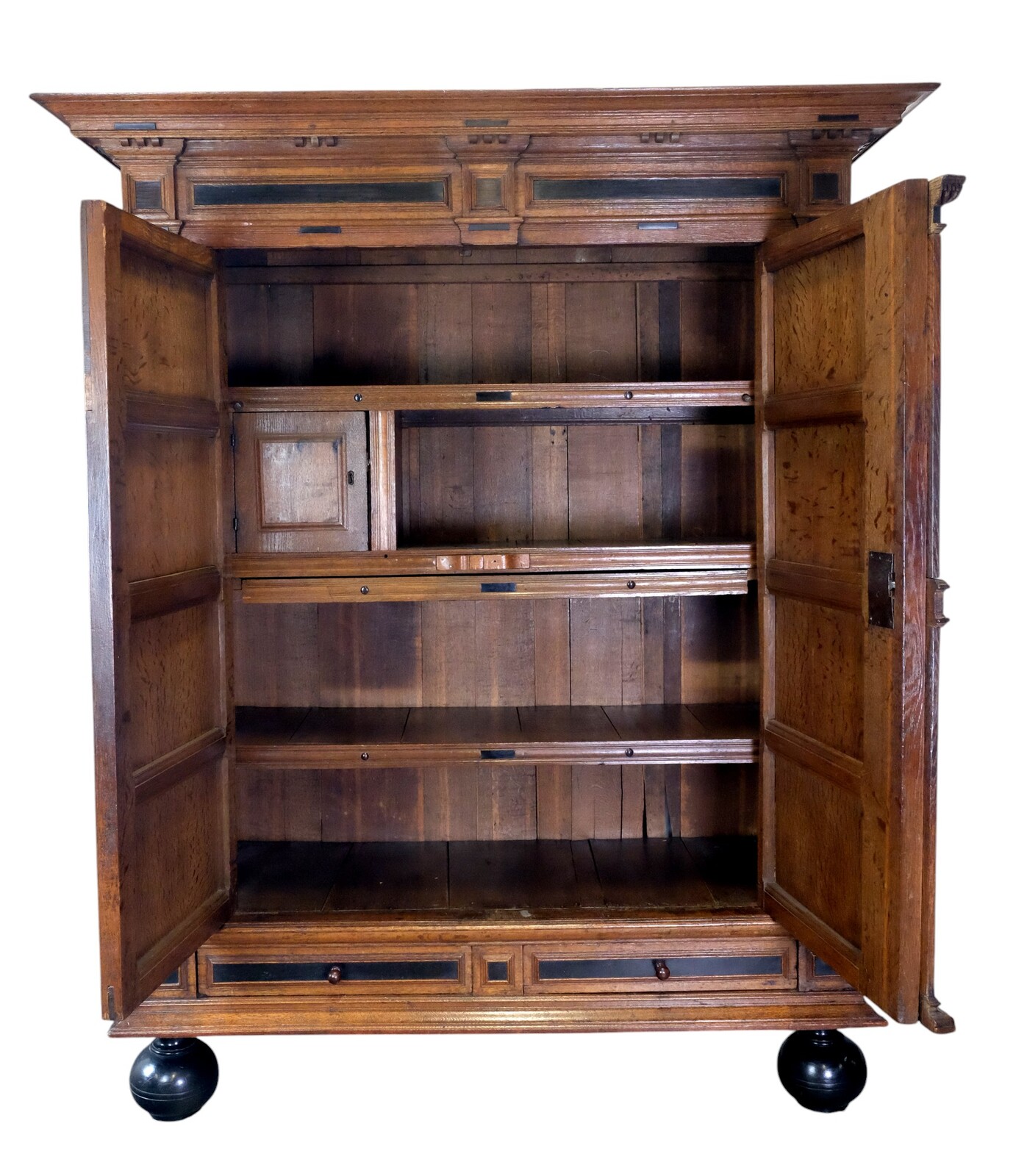 Toogkast, Arched Doors Cabinet