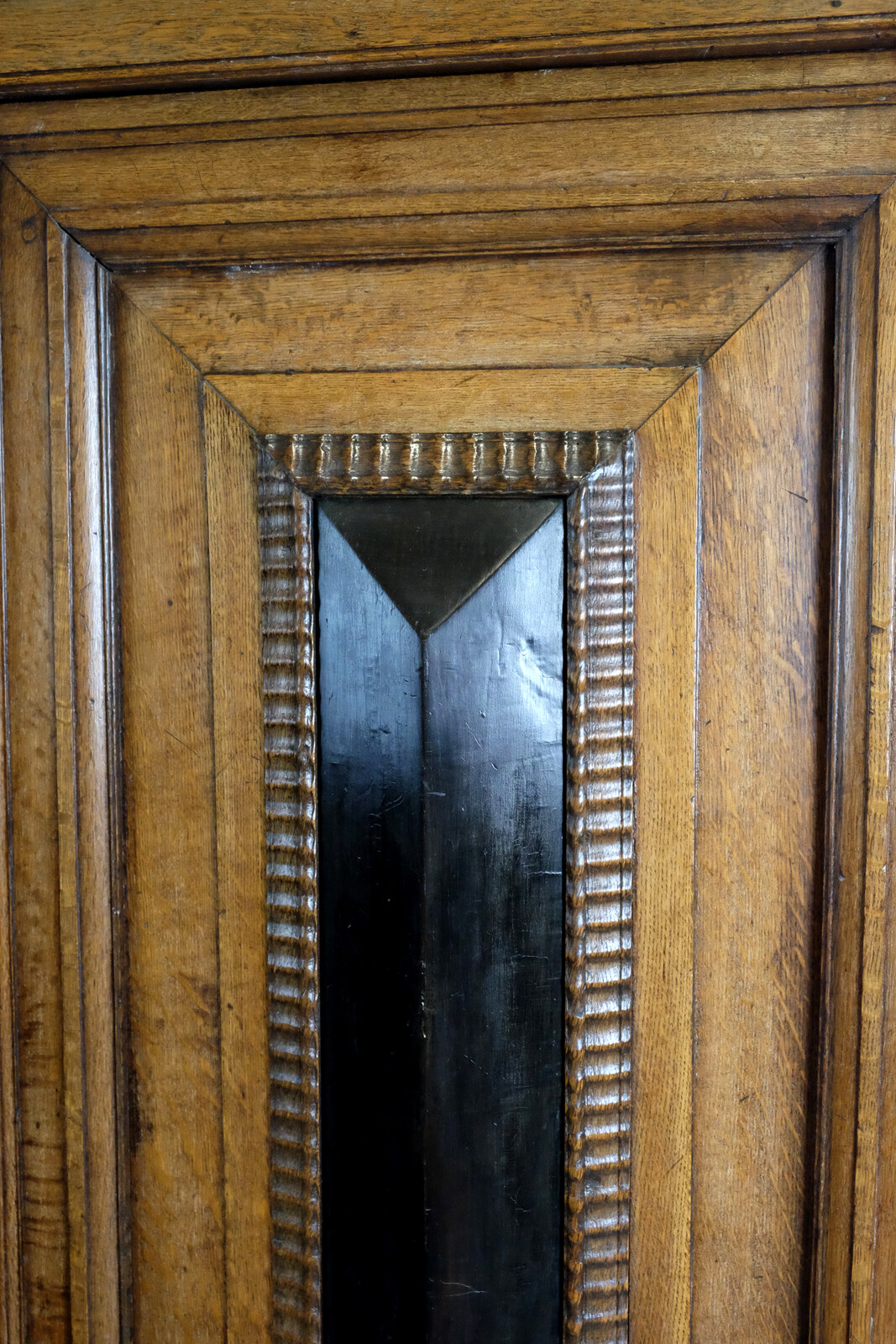 Zeeland 17th century Kussenkast 